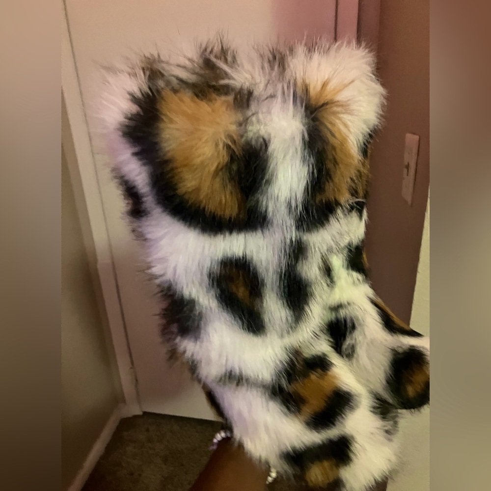 Faux fur boots